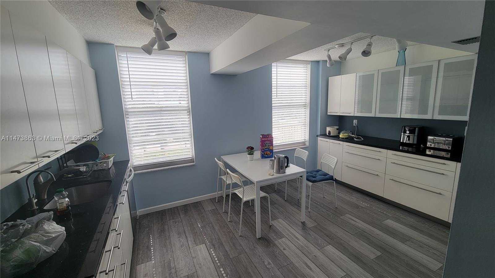 Small Image of 231 174TH ST #304, Sunny Isles Beach Number 7