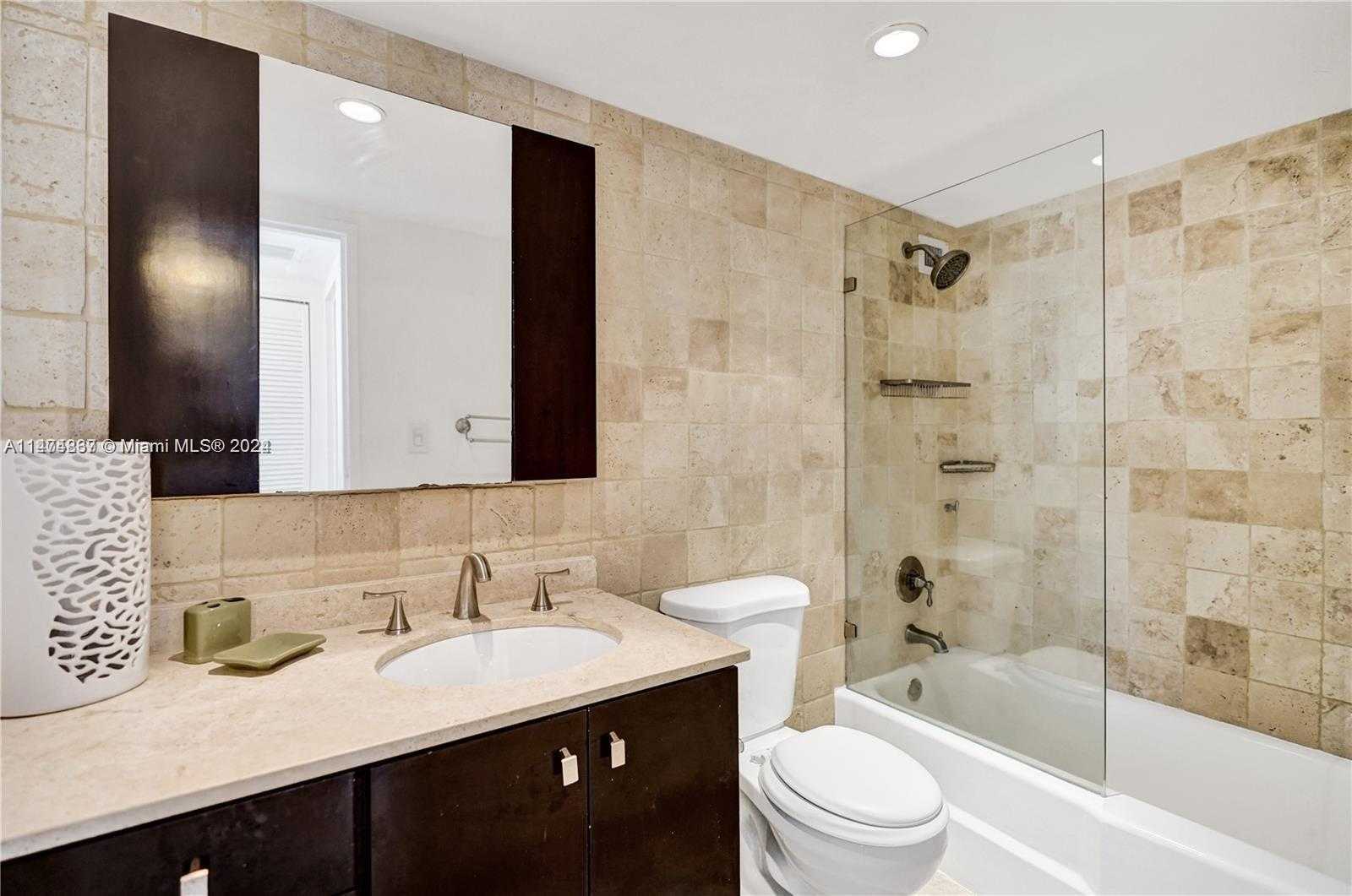Small Image of 5151 COLLINS AVE #1035, Miami Beach Number 15