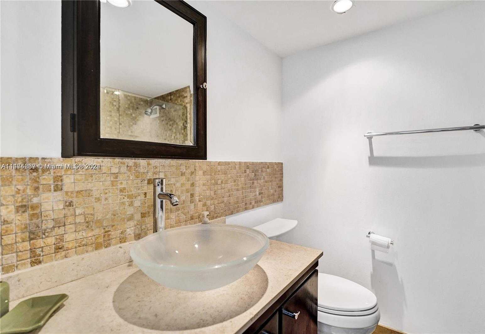 Small Image of 5151 COLLINS AVE #1035, Miami Beach Number 21