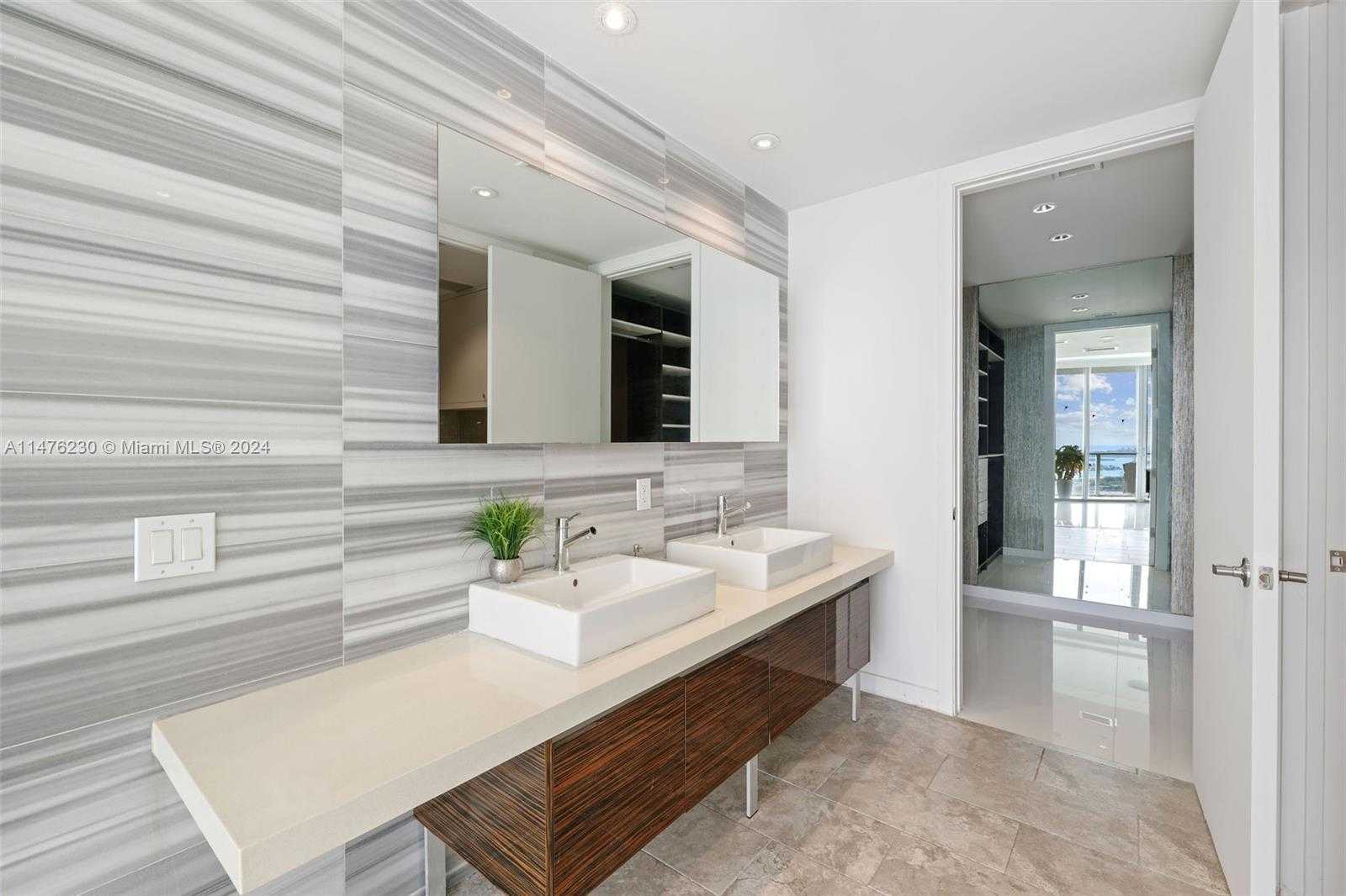 Small Image of 1100 BISCAYNE BLVD #3303, Miami Number 23