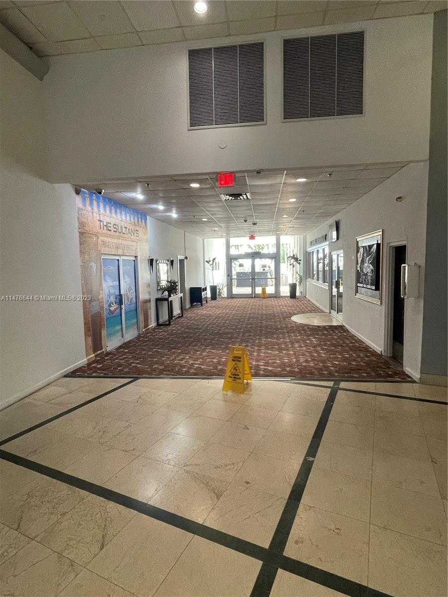 Small Image of 6345 COLLINS AVE #512, Miami Beach Number 10