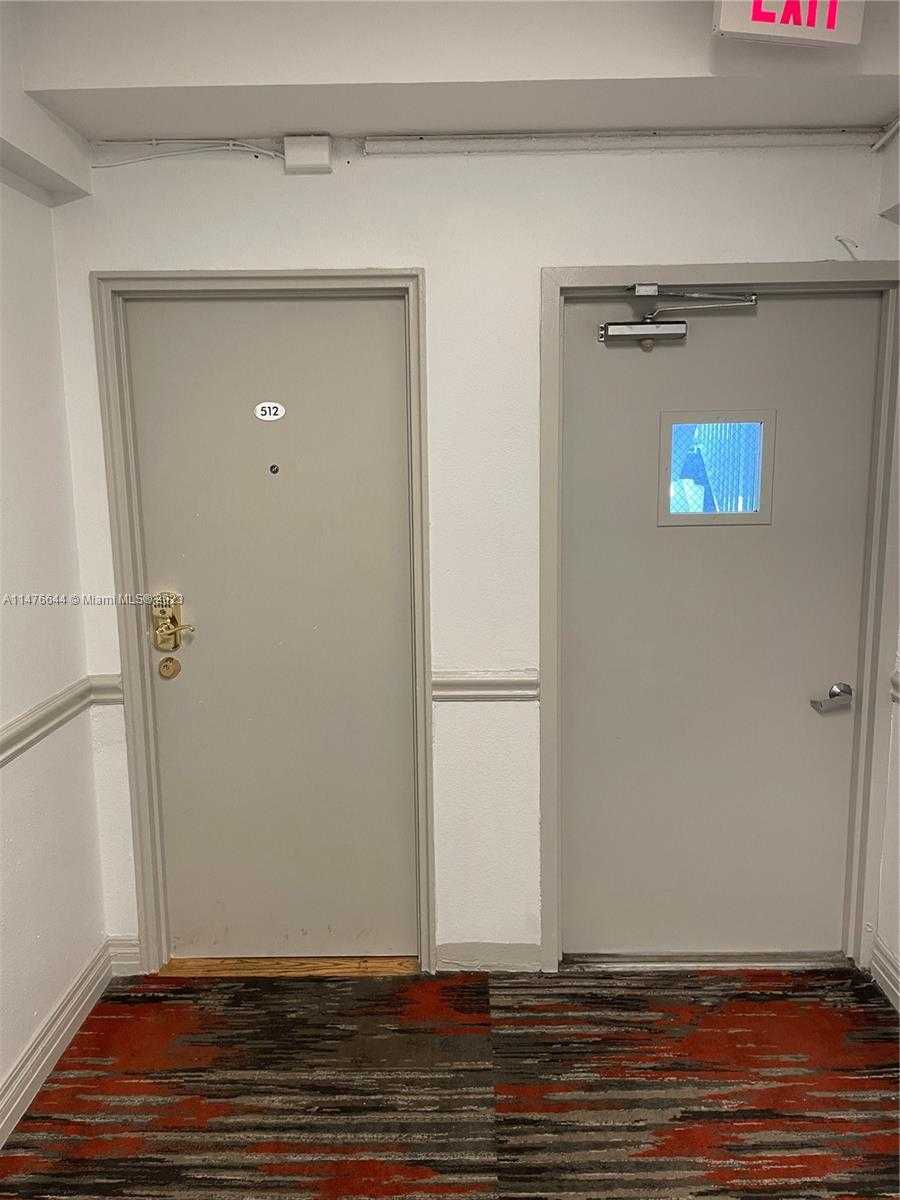 Small Image of 6345 COLLINS AVE #512, Miami Beach Number 20