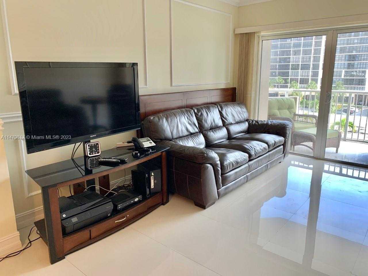 Small Image of 1985 SOUTH OCEAN DR #3C, Hallandale Beach Number 11