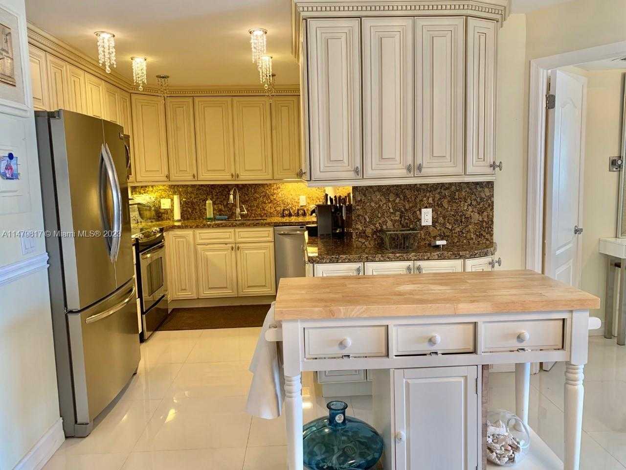 Small Image of 1985 SOUTH OCEAN DR #3C, Hallandale Beach Number 5
