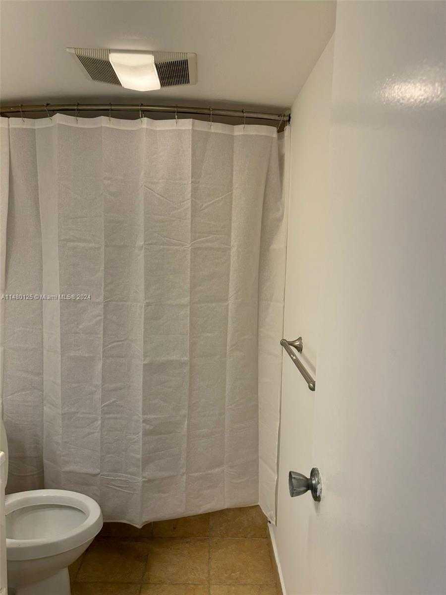 Small Image of 20335 WEST COUNTRY CLUB DR #906, Aventura Number 15