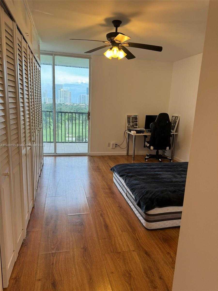 Small Image of 20335 WEST COUNTRY CLUB DR #906, Aventura Number 26