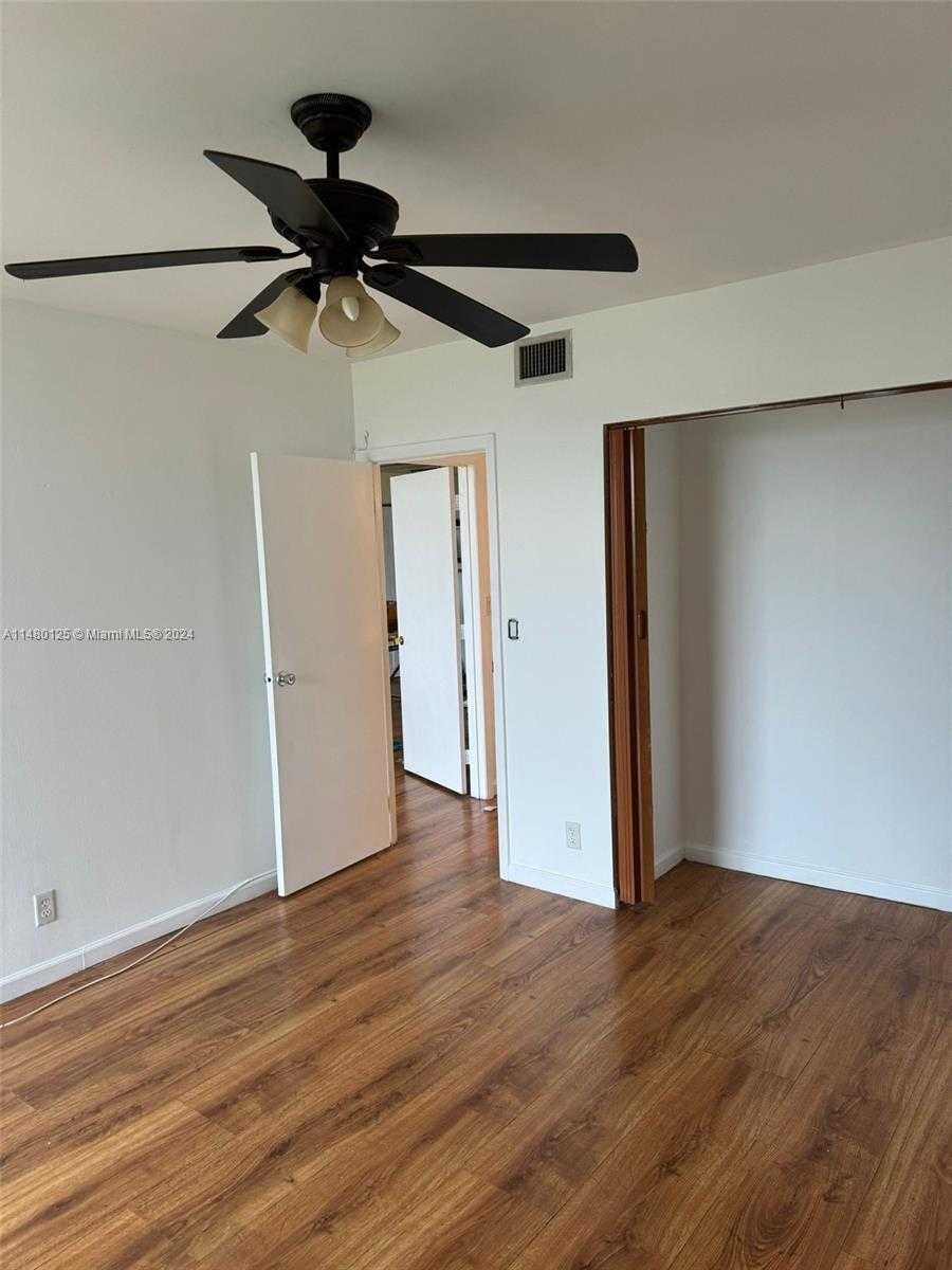 Small Image of 20335 WEST COUNTRY CLUB DR #906, Aventura Number 27