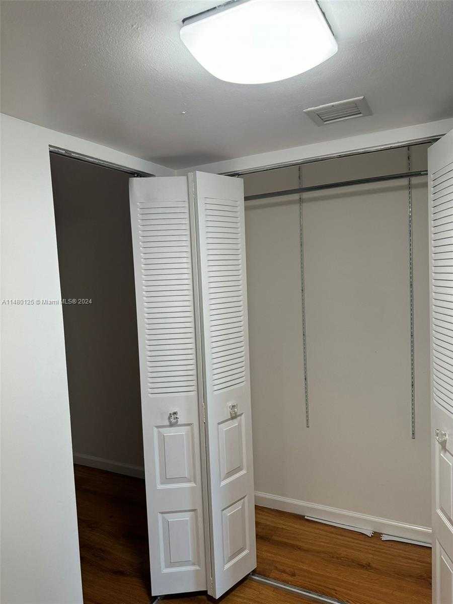 Small Image of 20335 WEST COUNTRY CLUB DR #906, Aventura Number 29