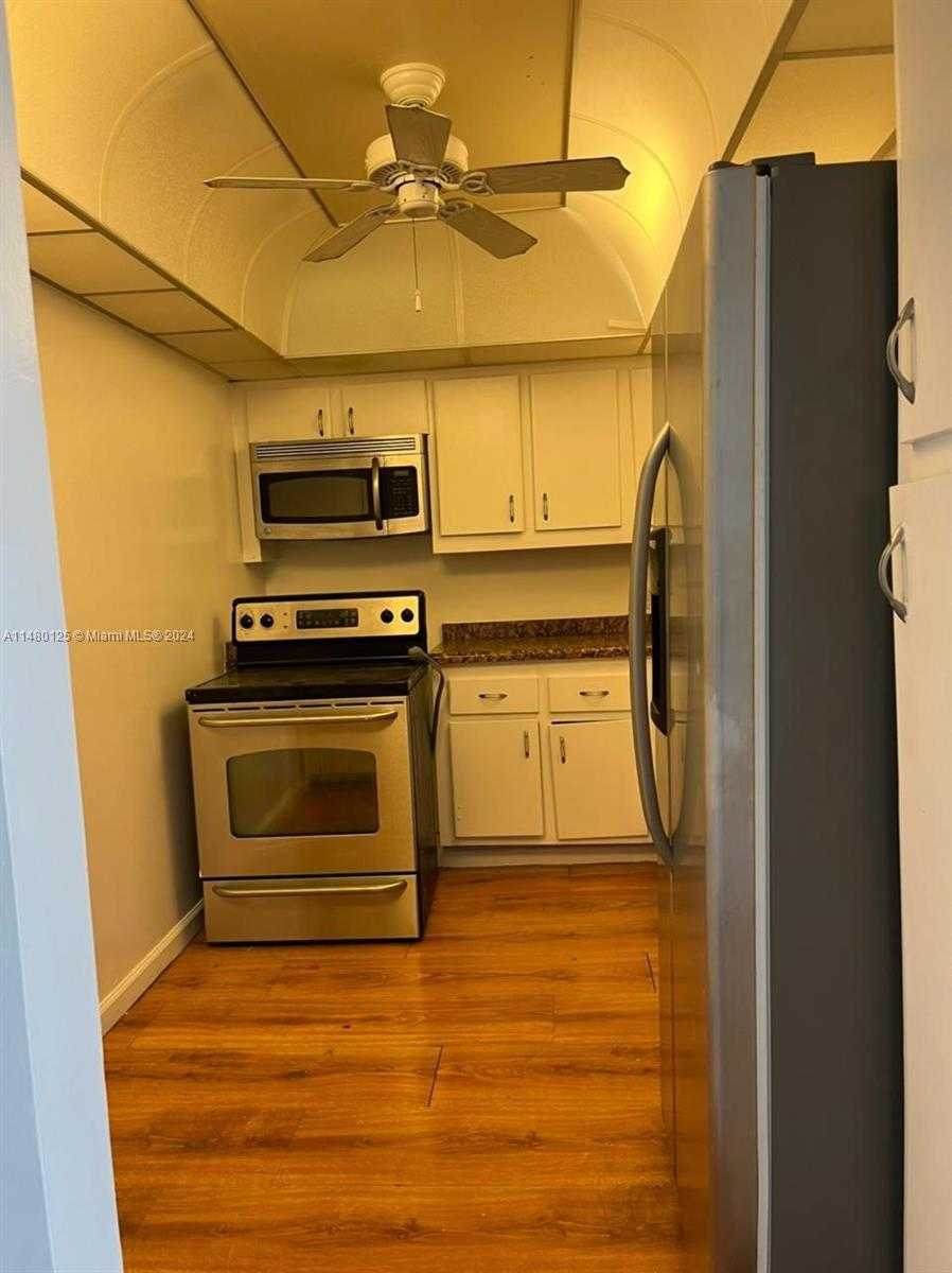 Small Image of 20335 WEST COUNTRY CLUB DR #906, Aventura Number 9