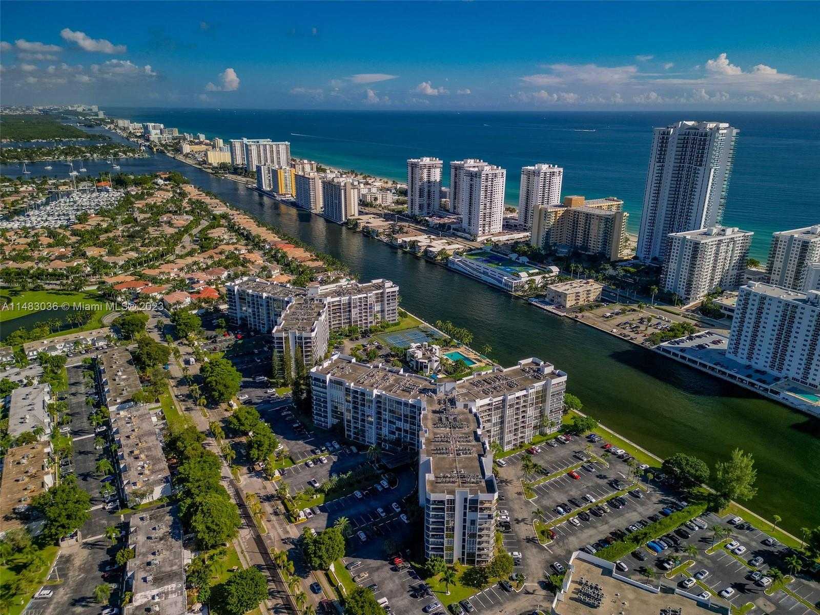 Small Image of 800 PARKVIEW DR #302, Hallandale Beach Number 15