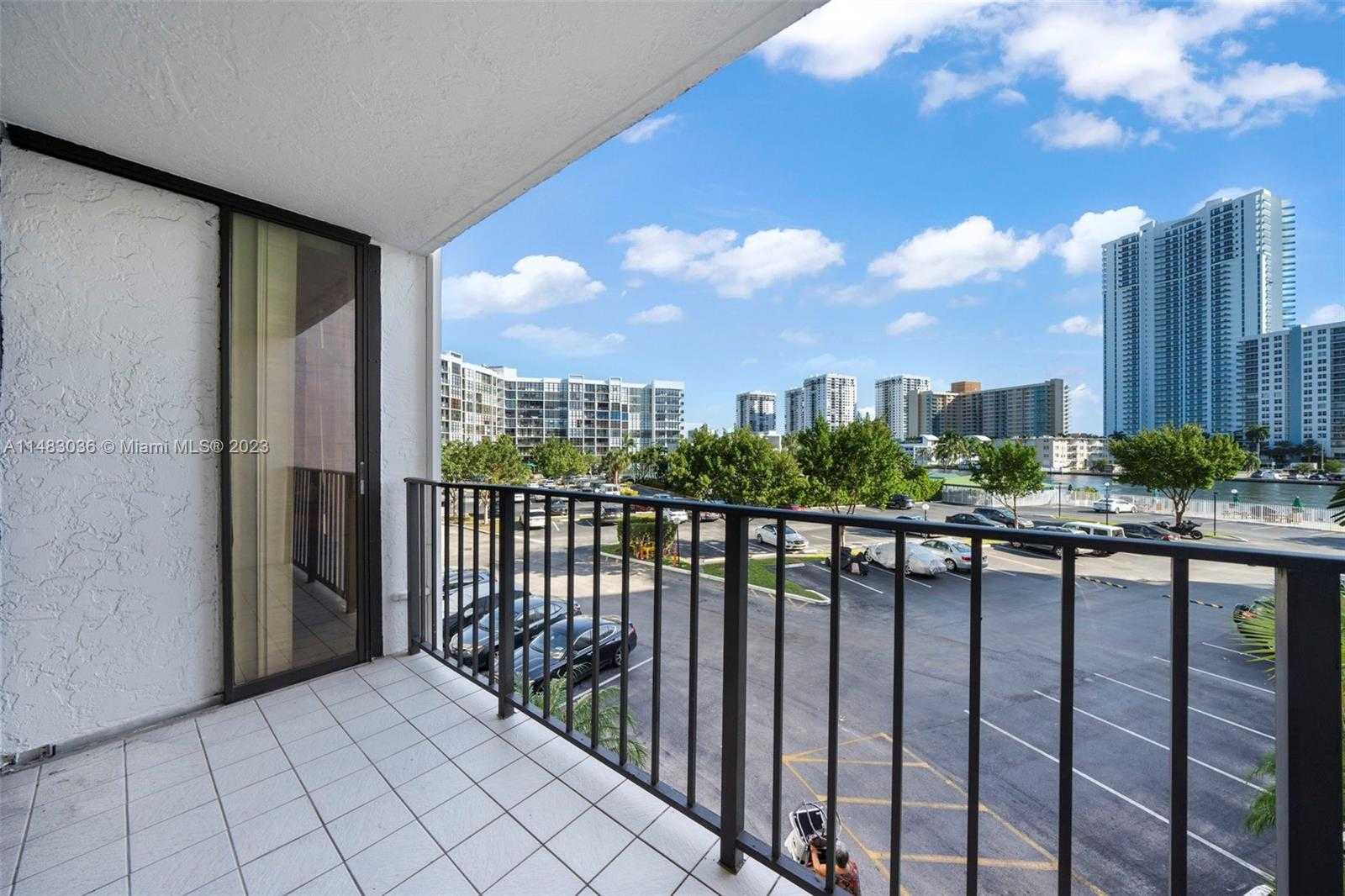 Small Image of 800 PARKVIEW DR #302, Hallandale Beach Number 6
