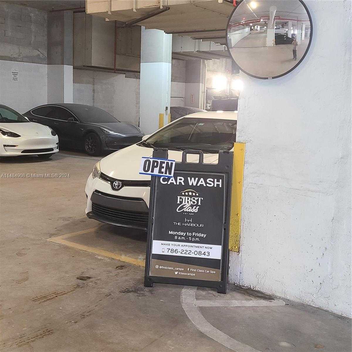 Small Image of 16385 BISCAYNE BLVD #420, North Miami Beach Number 19