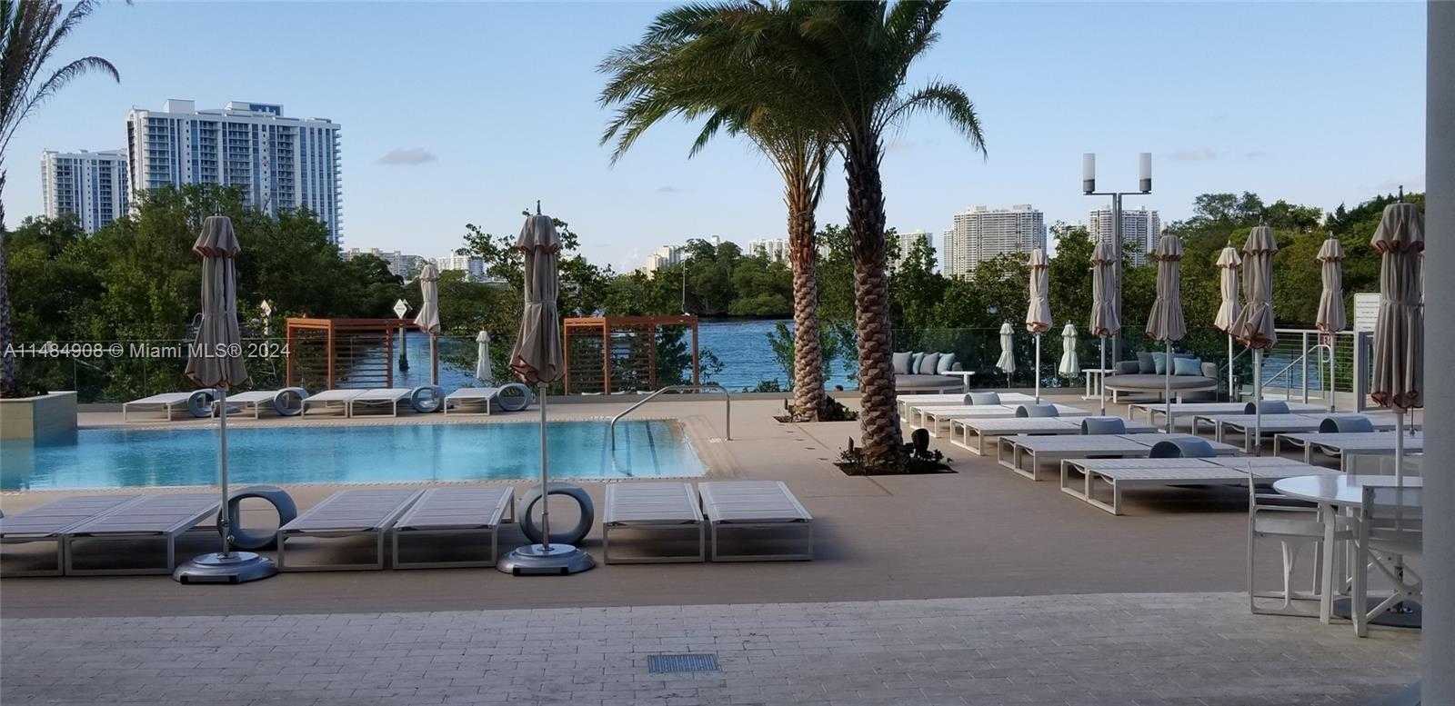 Small Image of 16385 BISCAYNE BLVD #420, North Miami Beach Number 47