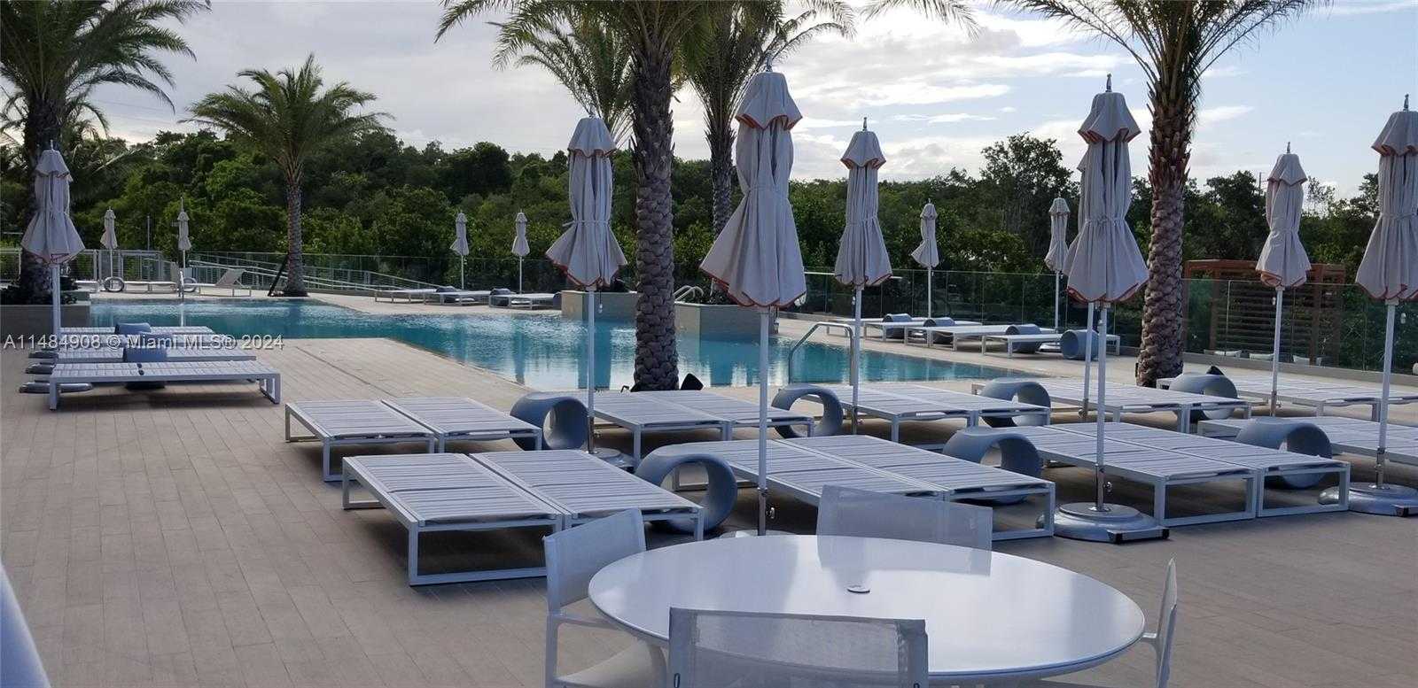 Small Image of 16385 BISCAYNE BLVD #420, North Miami Beach Number 50