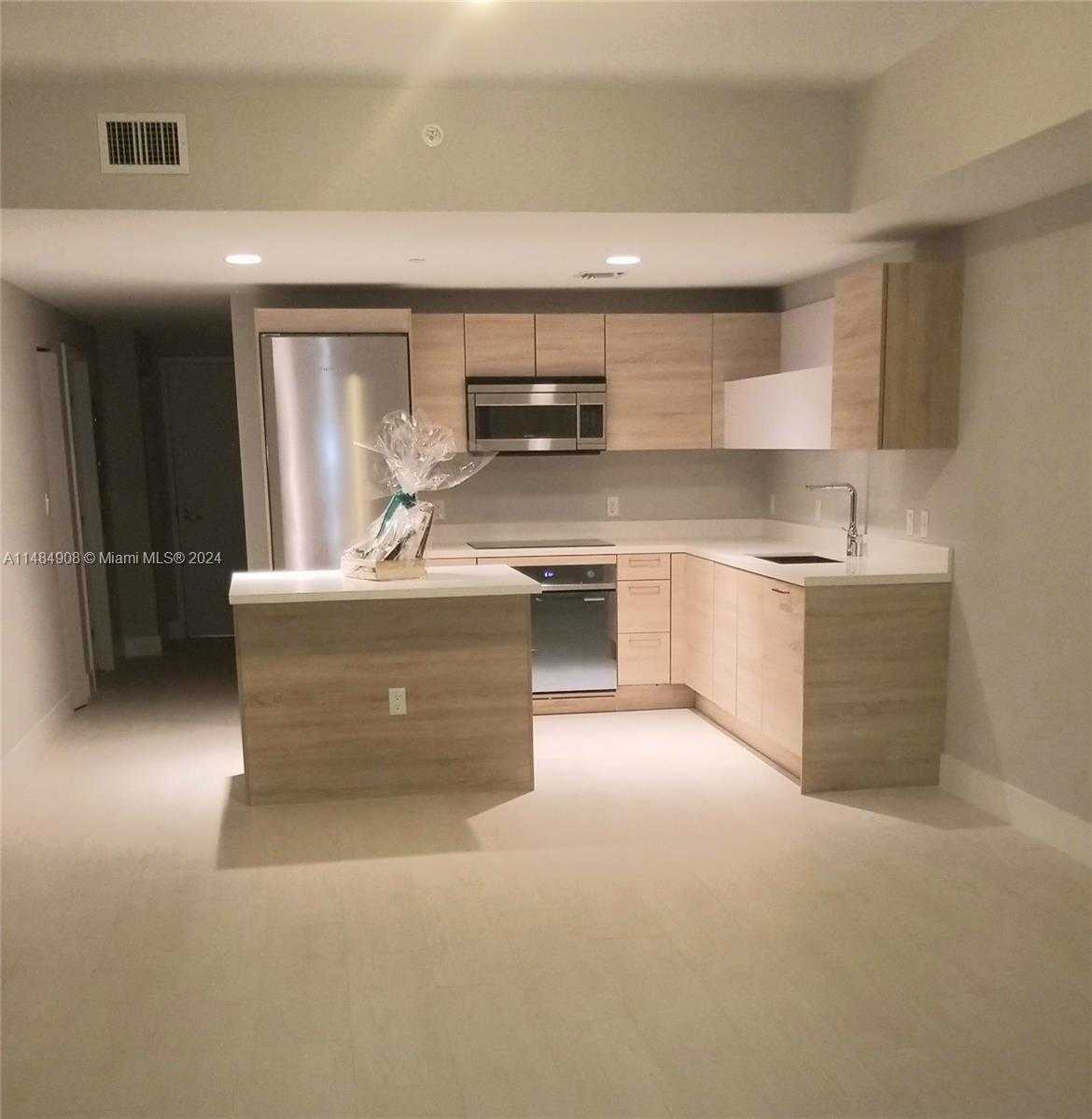 Small Image of 16385 BISCAYNE BLVD #420, North Miami Beach Number 57