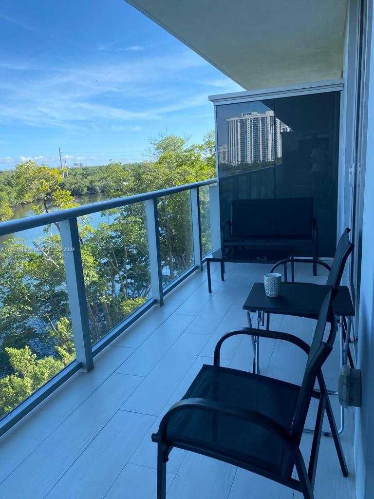 Small Image of 16385 BISCAYNE BLVD #420, North Miami Beach Number 60
