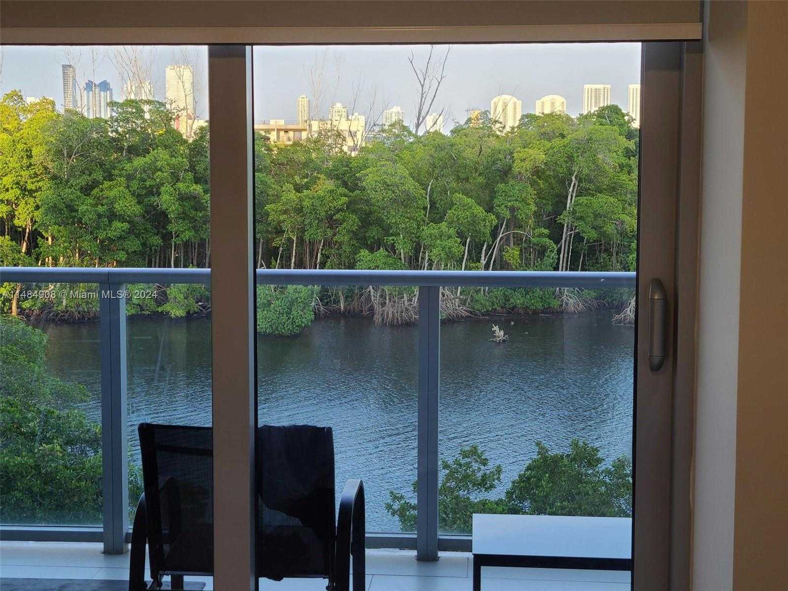 Small Image of 16385 BISCAYNE BLVD #420, North Miami Beach Number 63