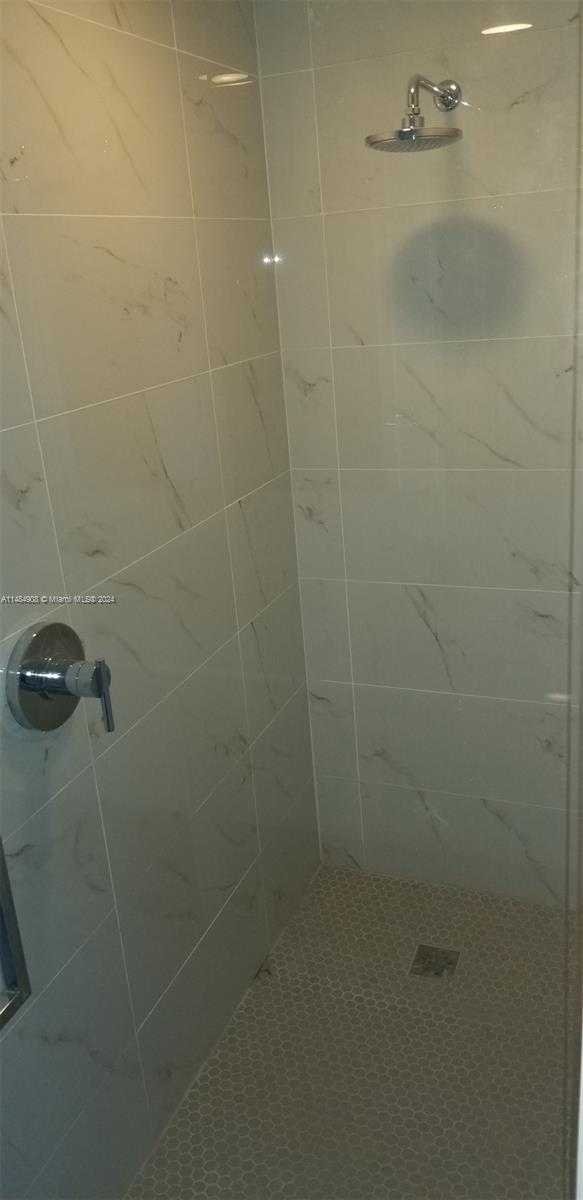 Small Image of 16385 BISCAYNE BLVD #420, North Miami Beach Number 73