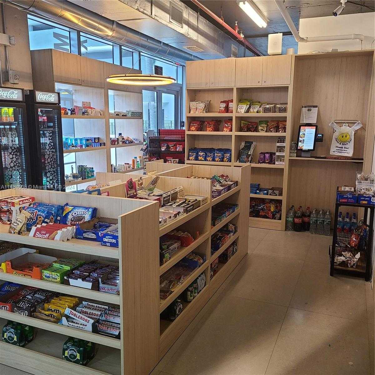 Small Image of 16385 BISCAYNE BLVD #420, North Miami Beach Number 83