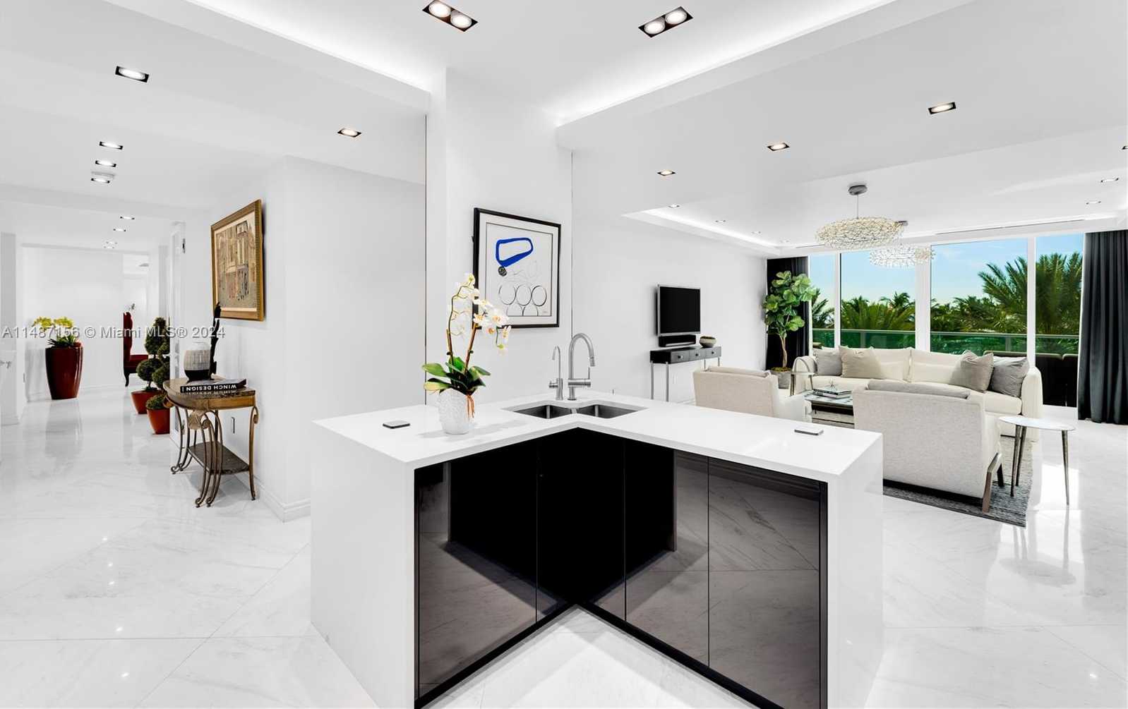 Small Image of 1455 OCEAN DR #BH-01, Miami Beach Number 44