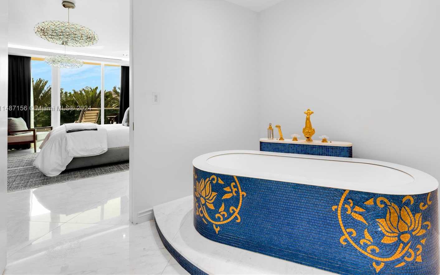 Small Image of 1455 OCEAN DR #BH-01, Miami Beach Number 54