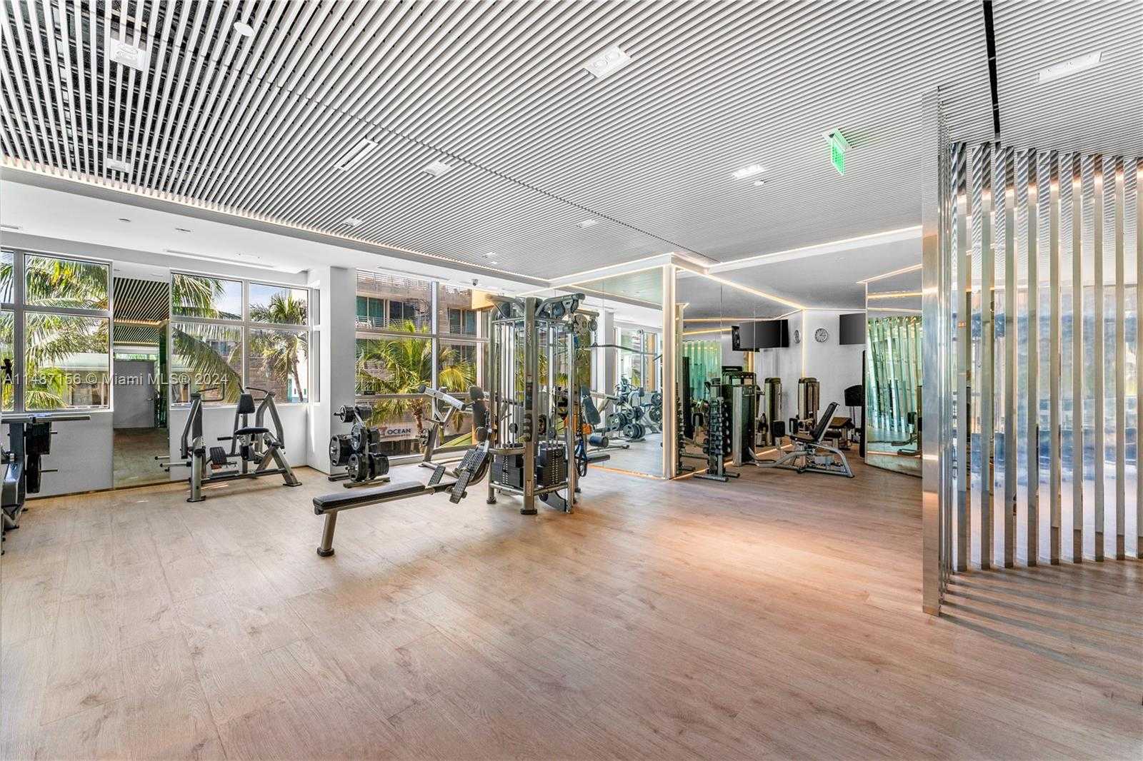 Small Image of 1455 OCEAN DR #BH-01, Miami Beach Number 68