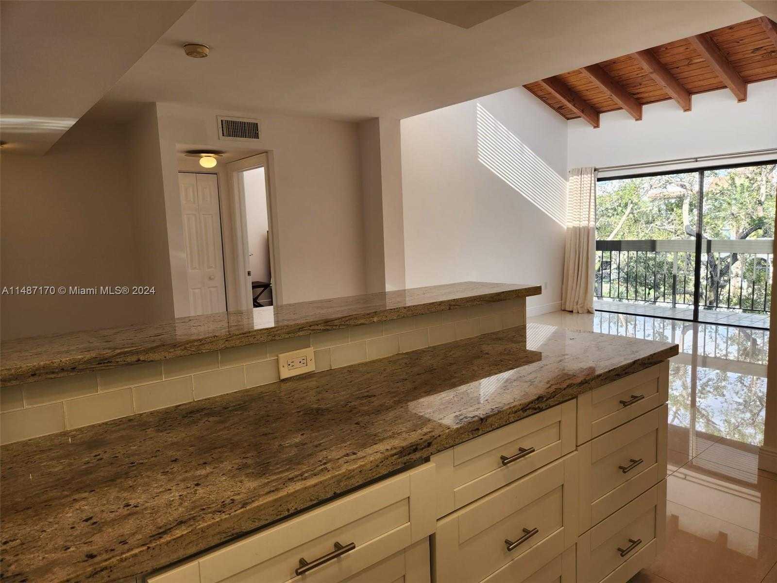 Small Image of 5201 ORDUNA DR #14, Coral Gables Number 15