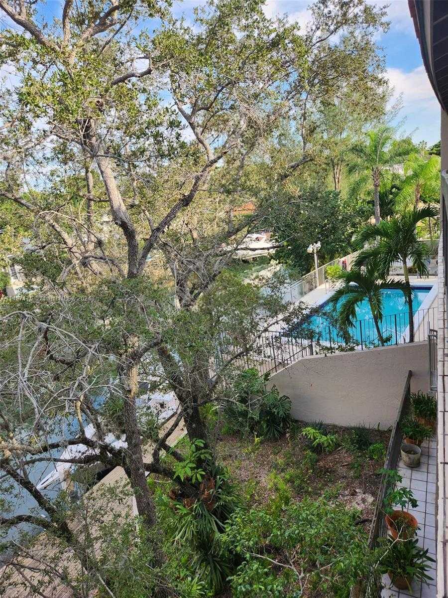 Small Image of 5201 ORDUNA DR #14, Coral Gables Number 22