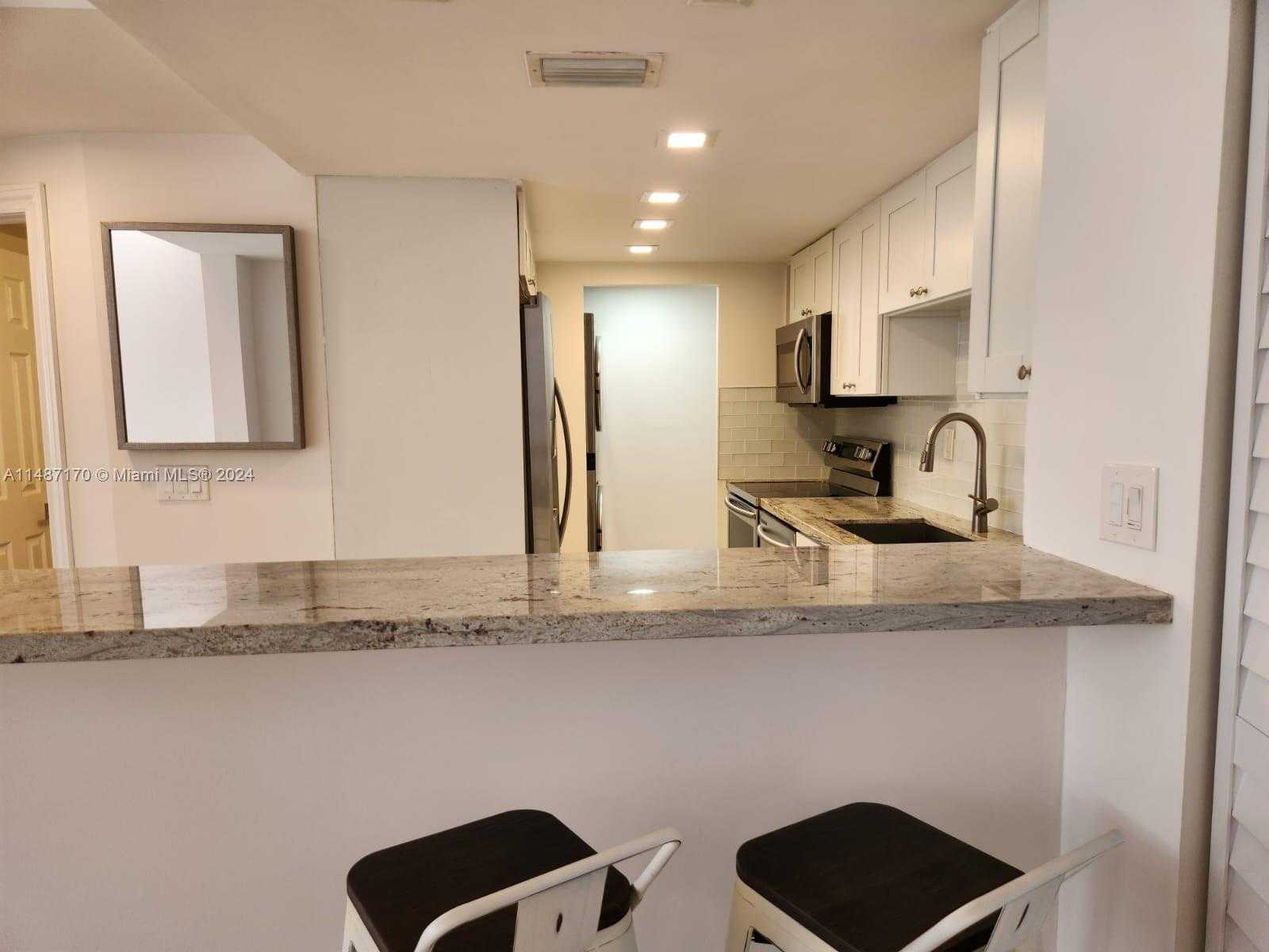 Small Image of 5201 ORDUNA DR #14, Coral Gables Number 29