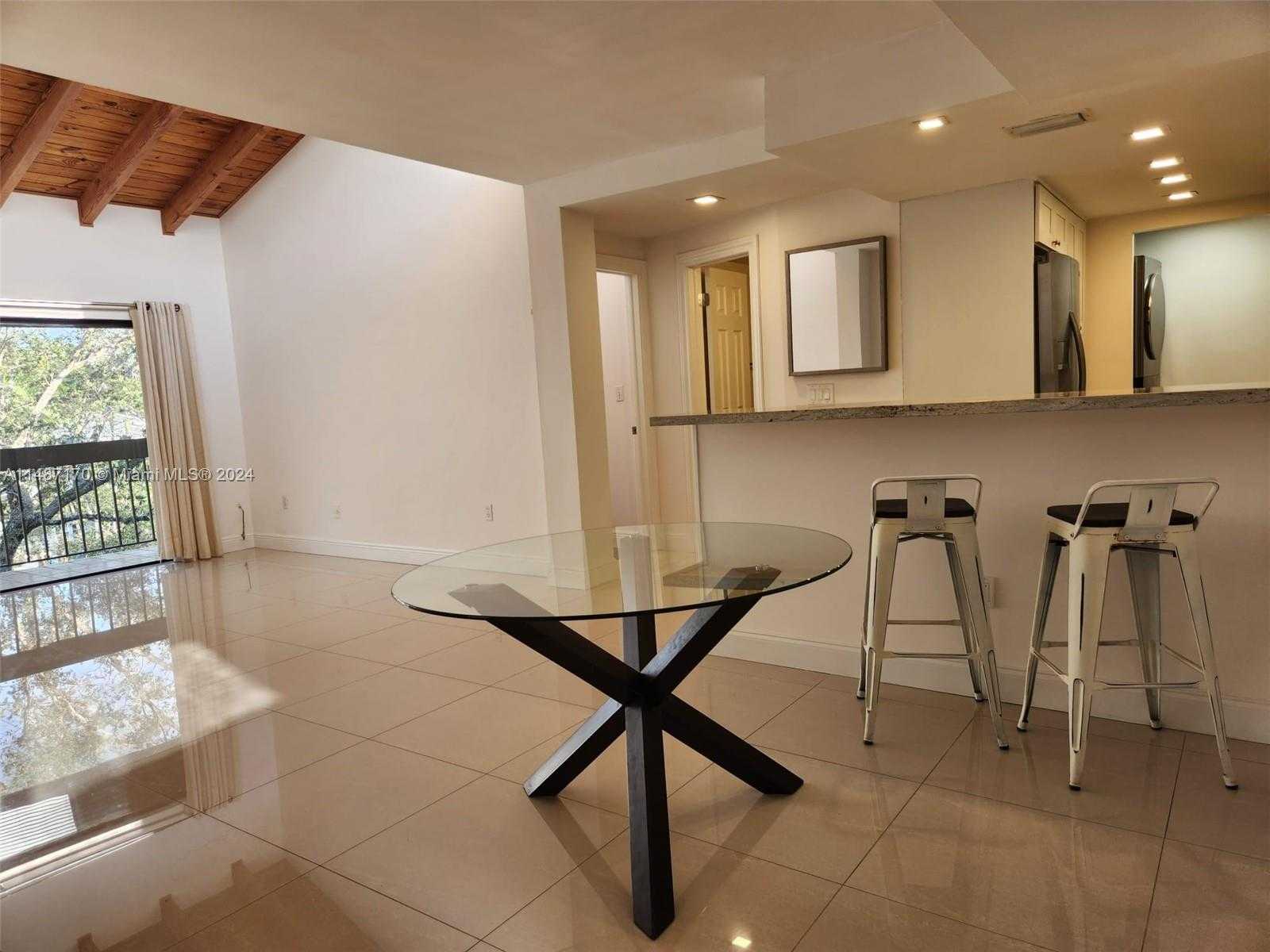 Small Image of 5201 ORDUNA DR #14, Coral Gables Number 3