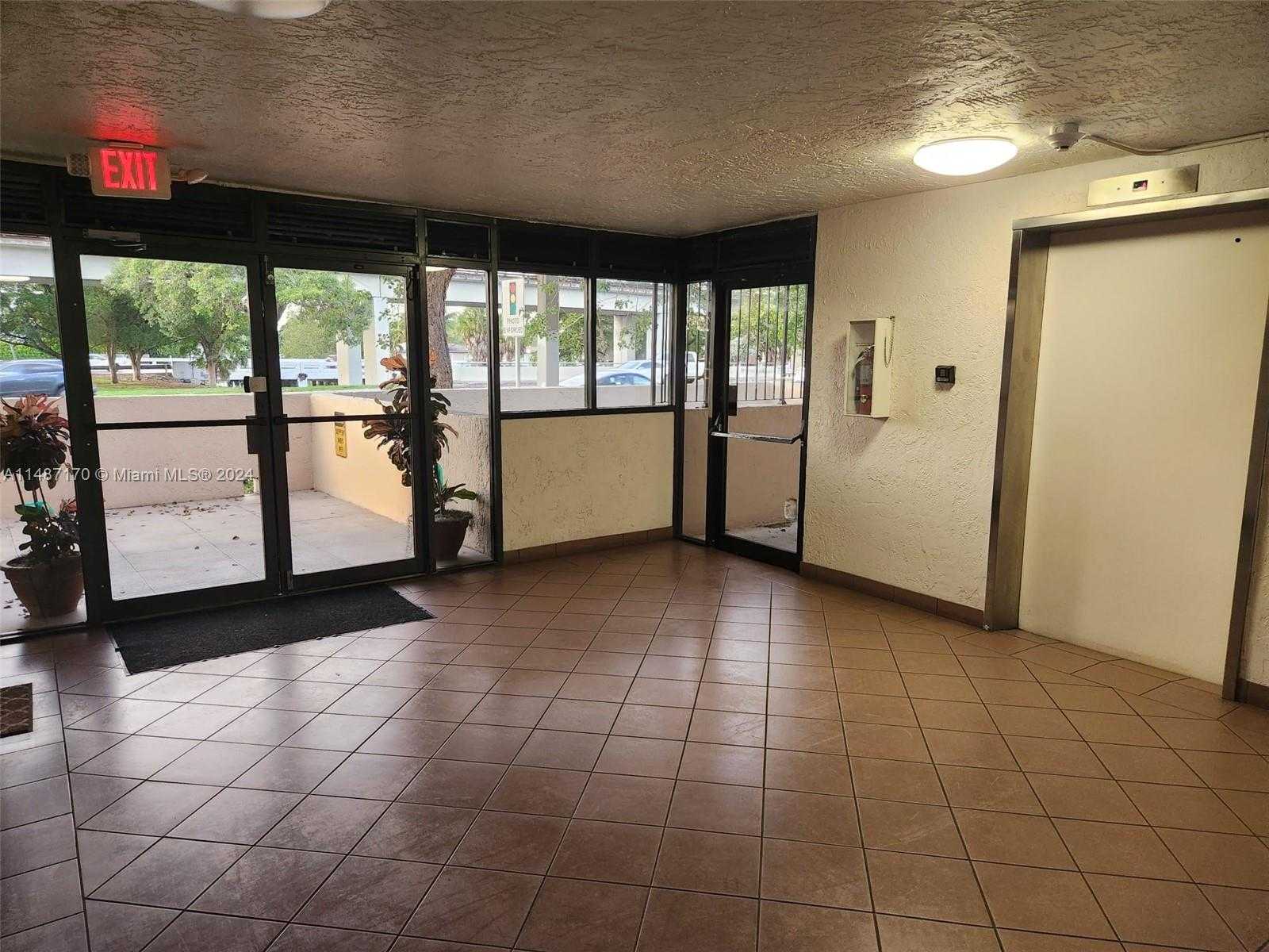 Small Image of 5201 ORDUNA DR #14, Coral Gables Number 32
