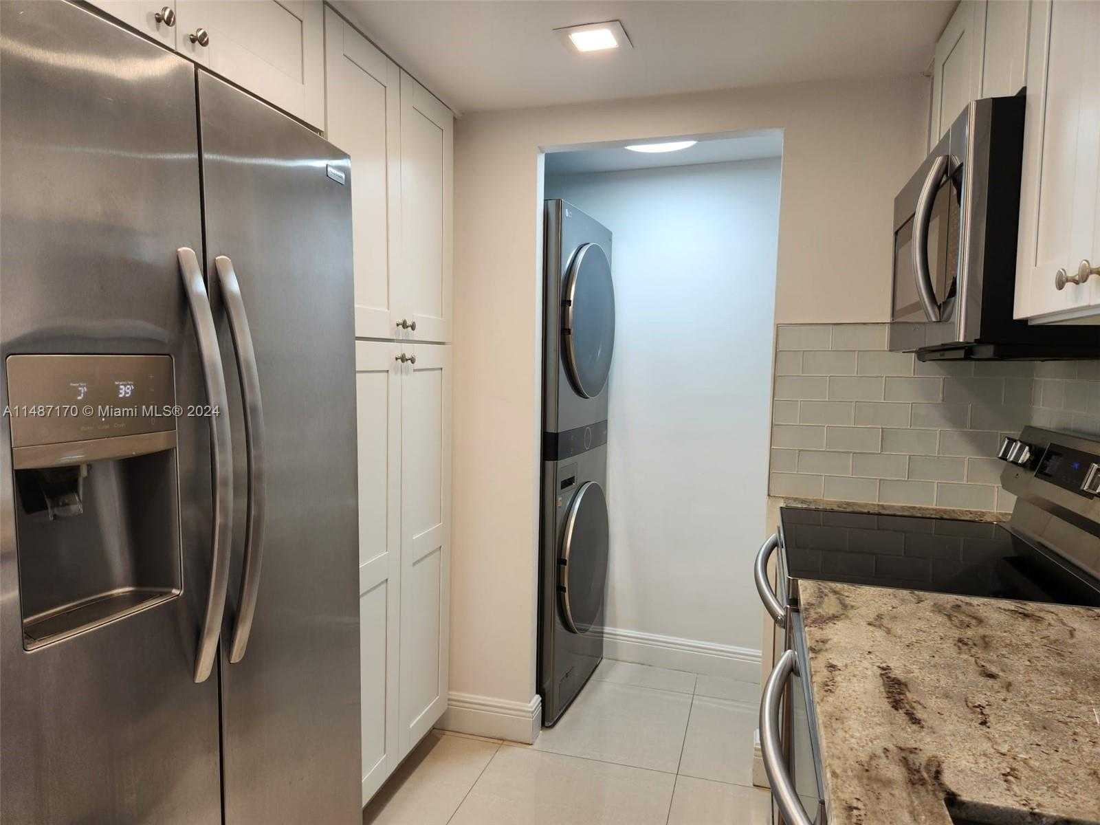 Small Image of 5201 ORDUNA DR #14, Coral Gables Number 6