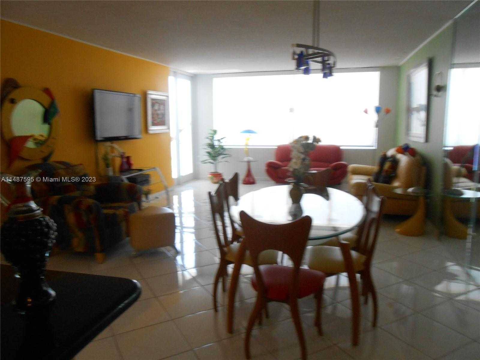 Small Image of 5401 COLLINS AVE #1230, Miami Beach Number 12