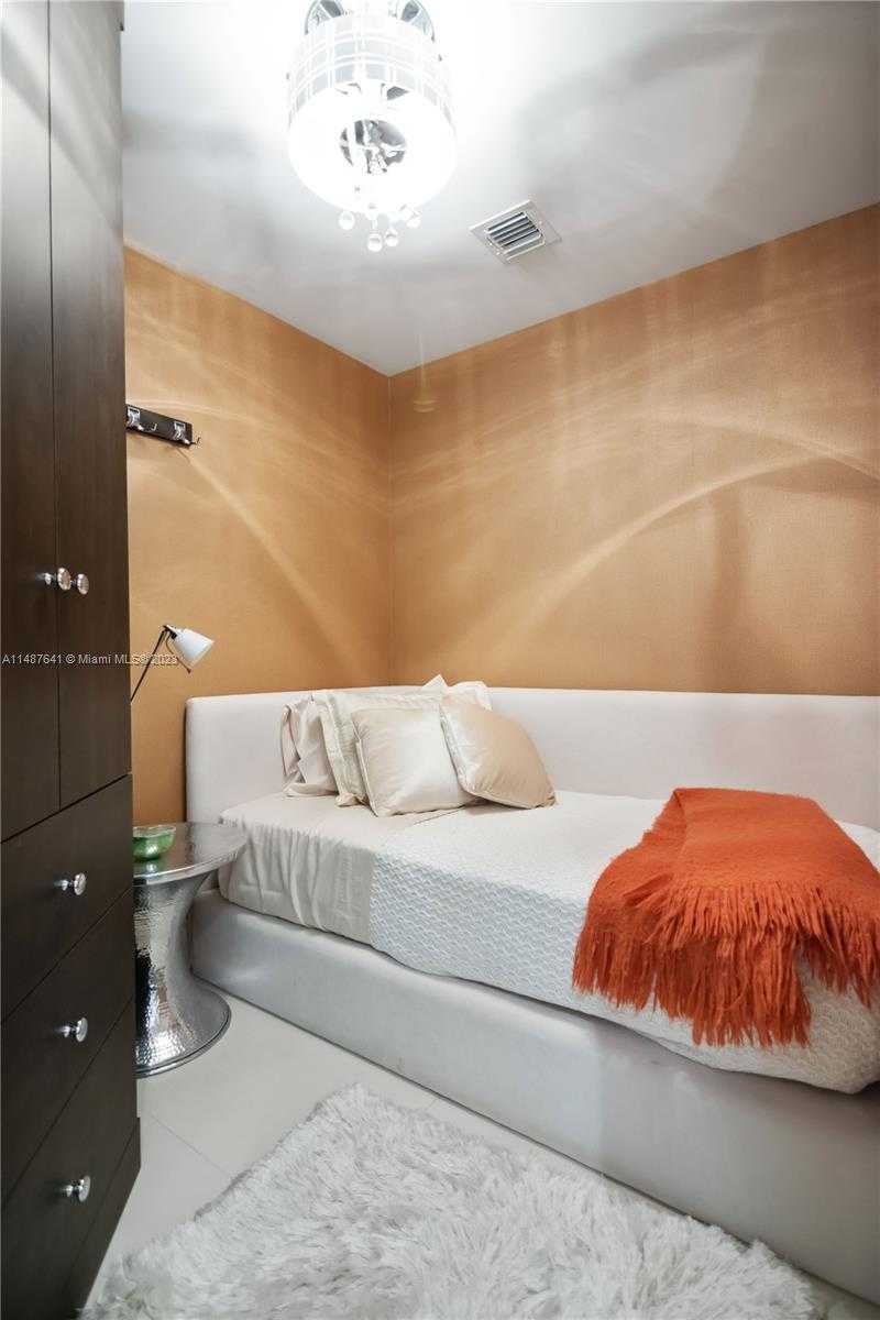 Small Image of 2711 SOUTH OCEAN DR #2205, Hollywood Number 13