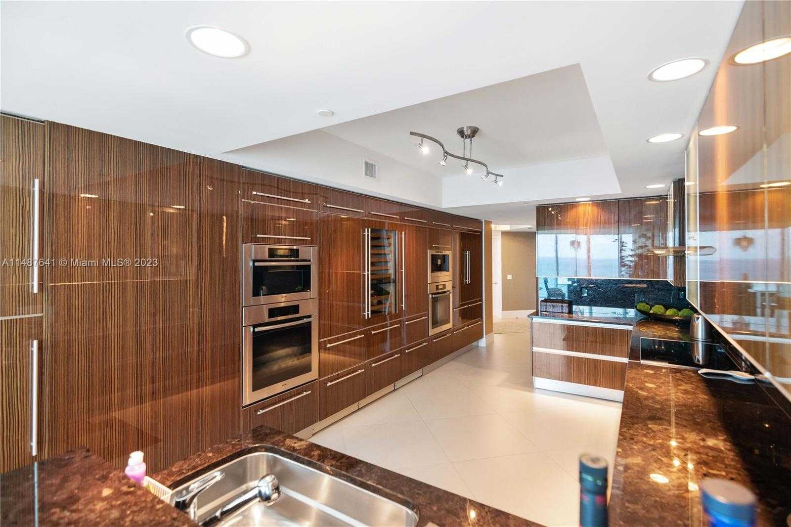 Small Image of 2711 SOUTH OCEAN DR #2205, Hollywood Number 24