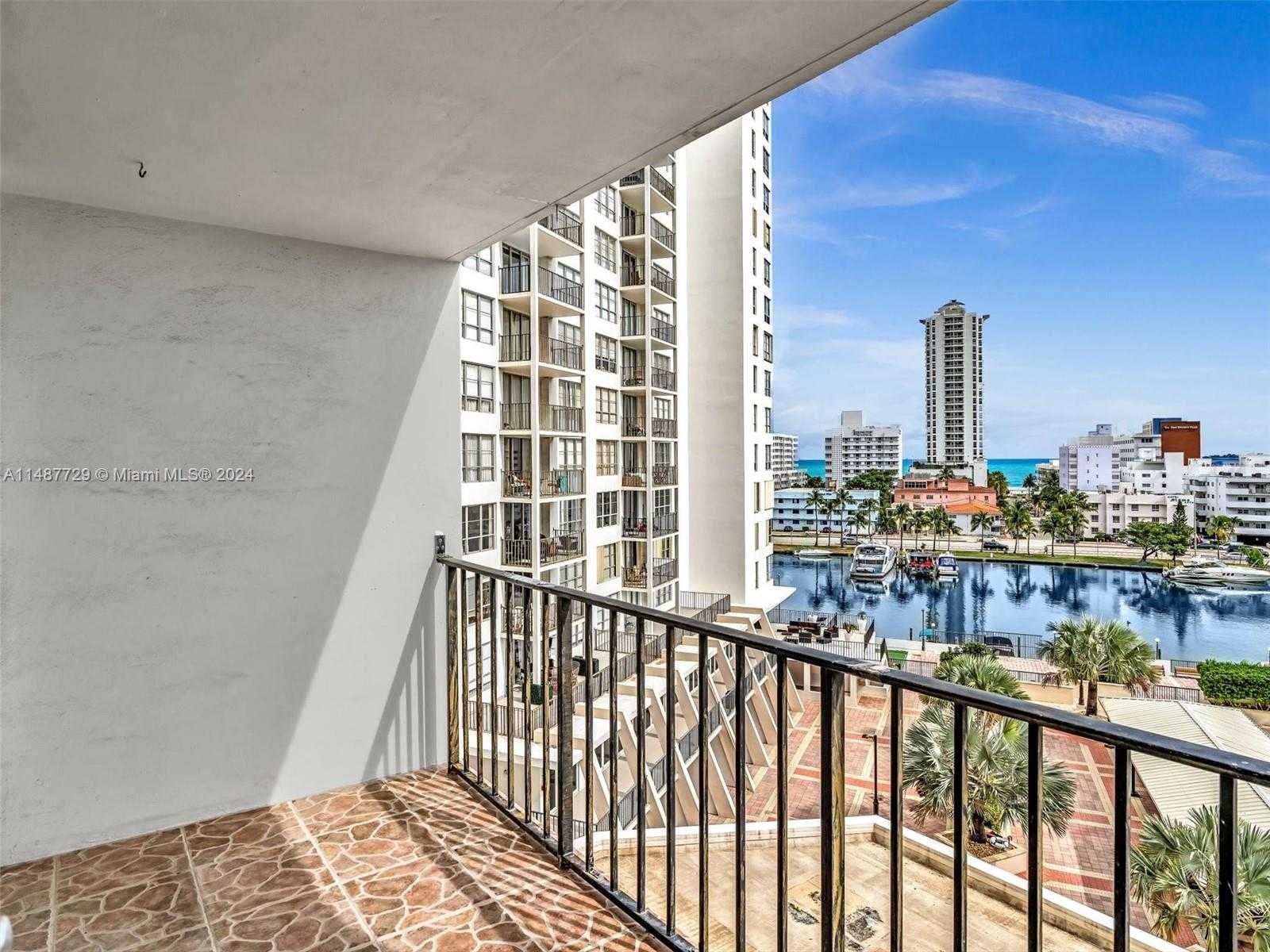 Small Image of 4101 PINE TREE DR #621,620, Miami Beach Number 21