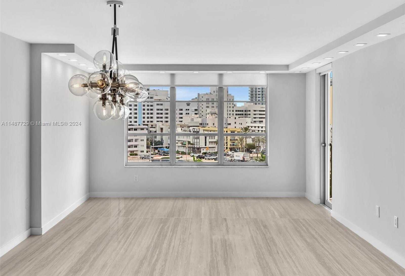 Small Image of 4101 PINE TREE DR #621,620, Miami Beach Number 44