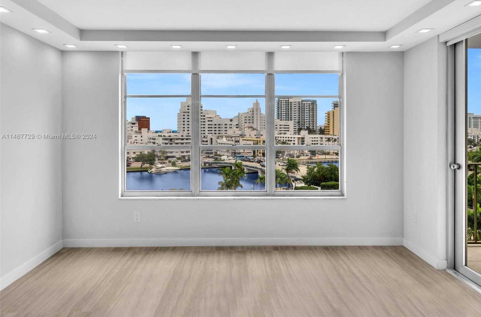 Small Image of 4101 PINE TREE DR #621,620, Miami Beach Number 48