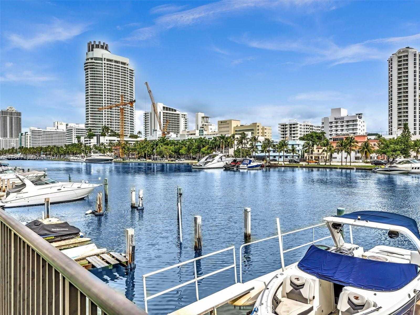 Small Image of 4101 PINE TREE DR #621,620, Miami Beach Number 73