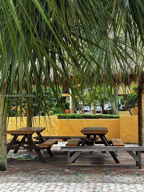 Small Image of 17901 NORTH WEST 68TH AVE #T205, Hialeah Number 14