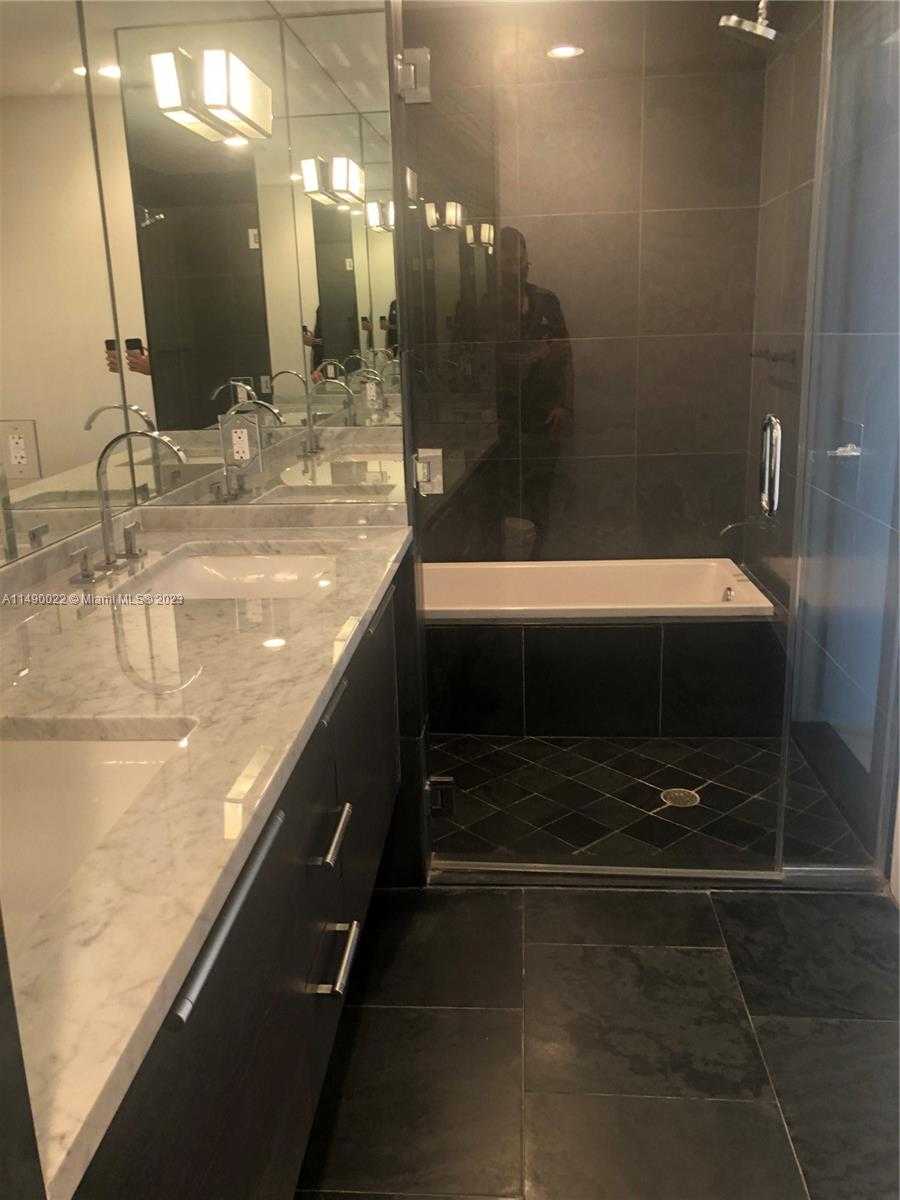 Small Image of 900 BISCAYNE BLVD #4904, Miami Number 10