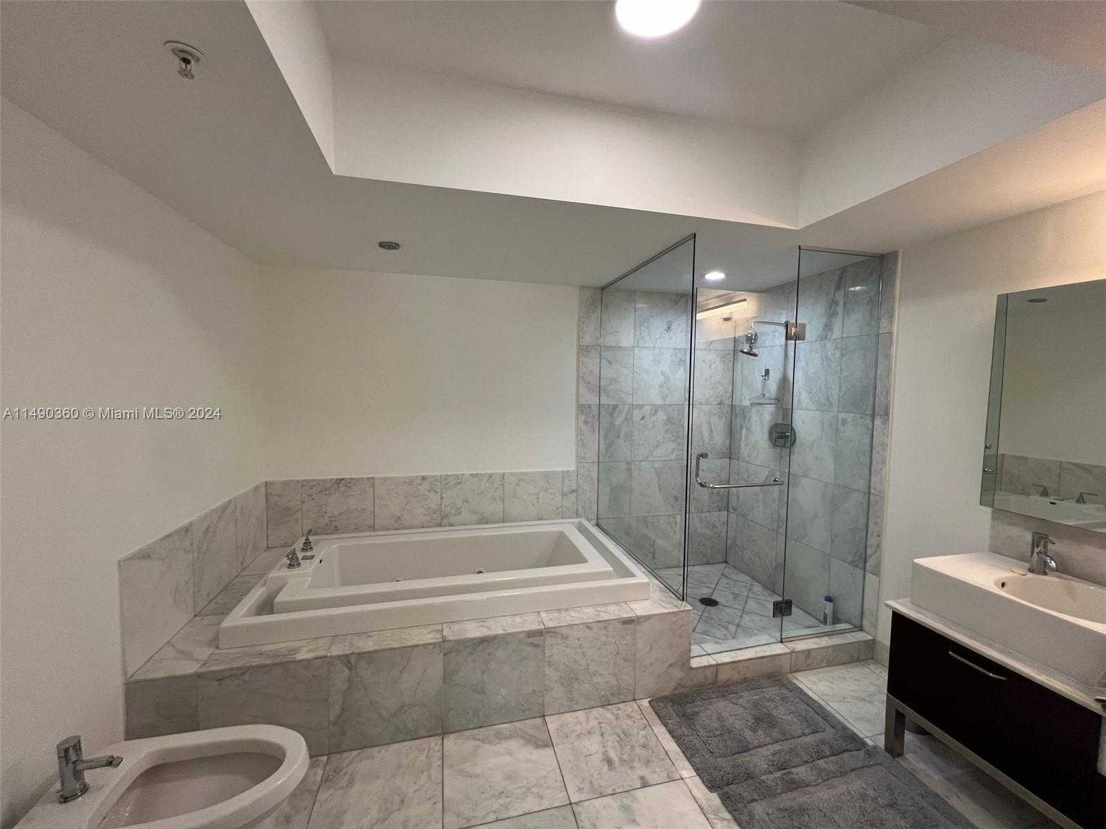 Small Image of 218 #1806, Miami Number 3