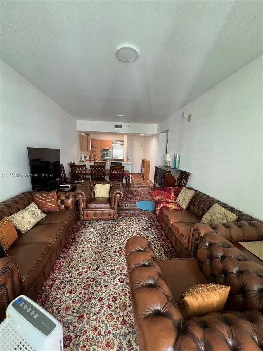 Small Image of 218 #1806, Miami Number 5