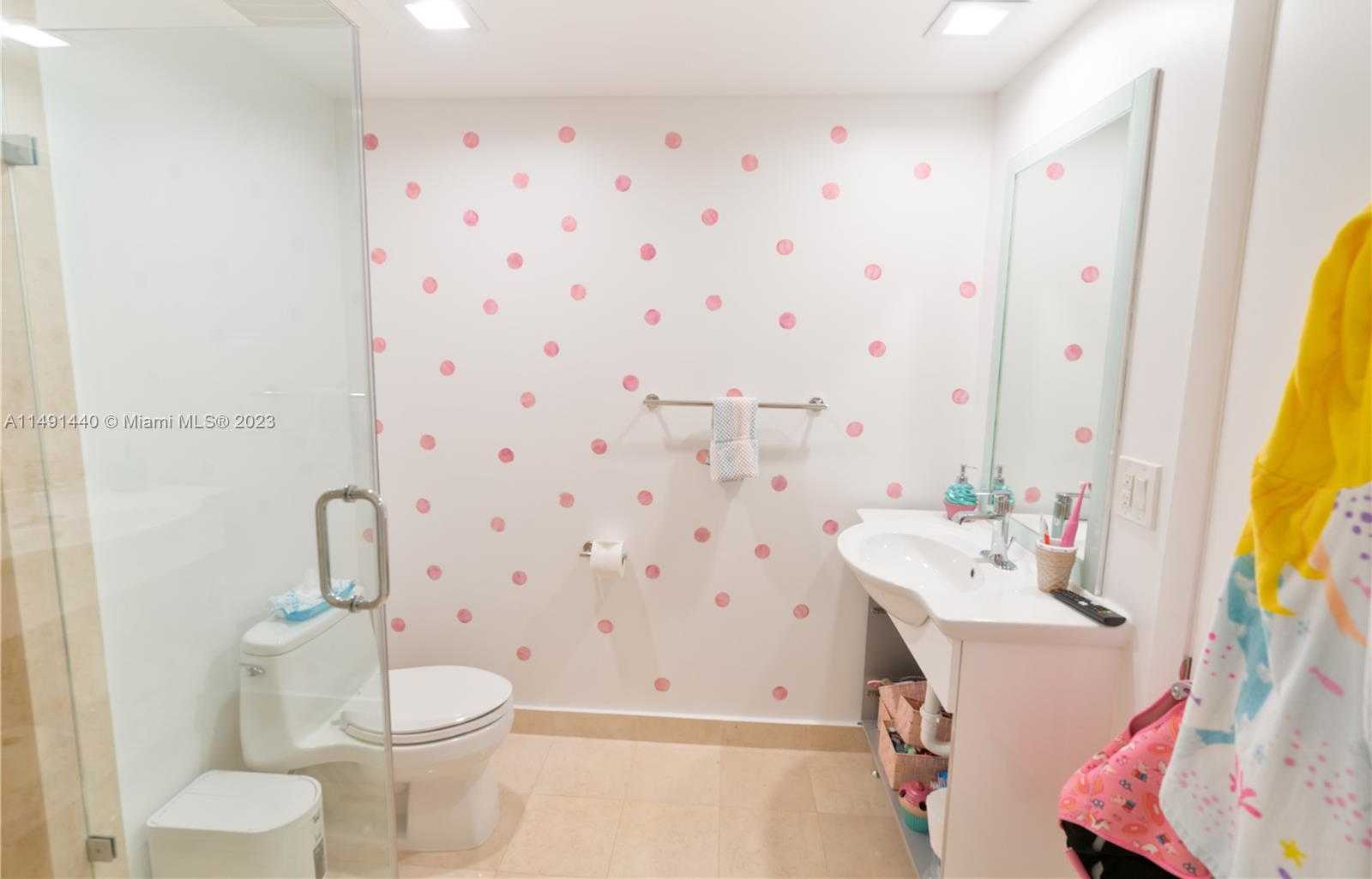 Small Image of 1850 SOUTH OCEAN DR #607, Hallandale Beach Number 13