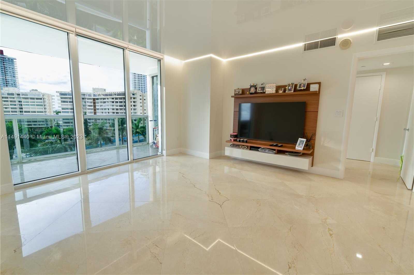 Small Image of 1850 SOUTH OCEAN DR #607, Hallandale Beach Number 4