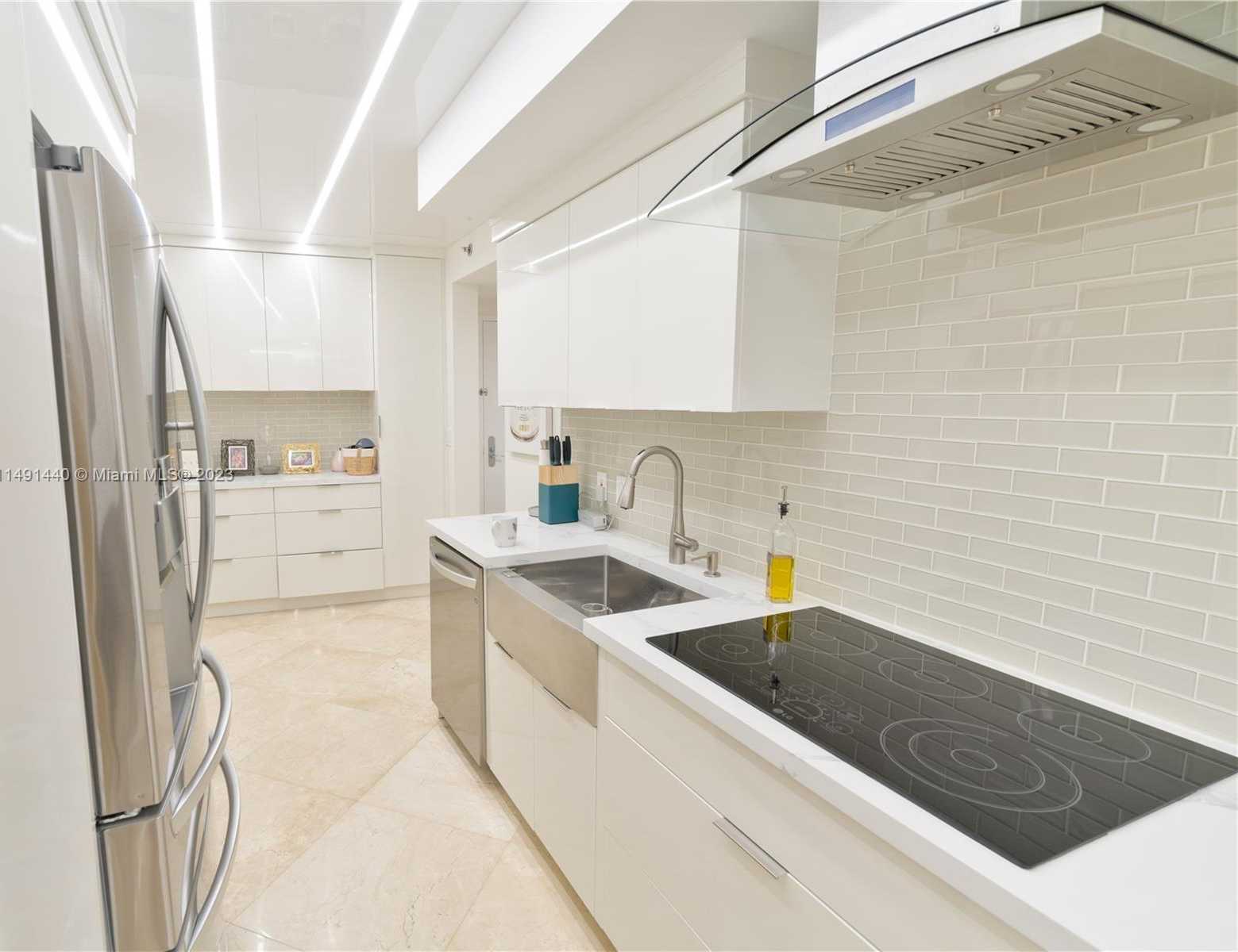 Small Image of 1850 SOUTH OCEAN DR #607, Hallandale Beach Number 5