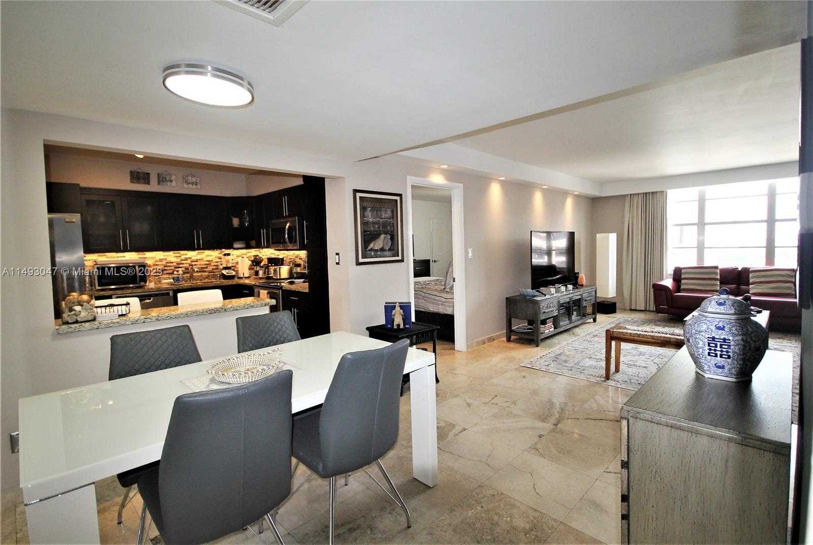 Small Image of 5161 COLLINS AVE #1610, Miami Beach Number 17
