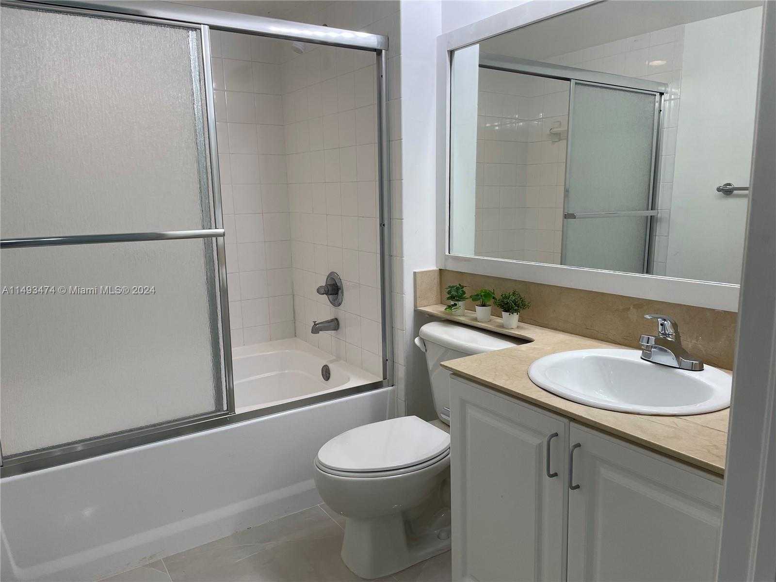 Small Image of 1155 BRICKELL BAY DR #307, Miami Number 12