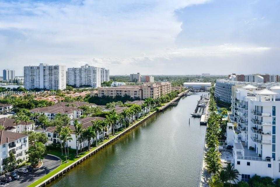 Small Image of 3250 NORTH EAST 188TH ST #UPH01, Aventura Number 2