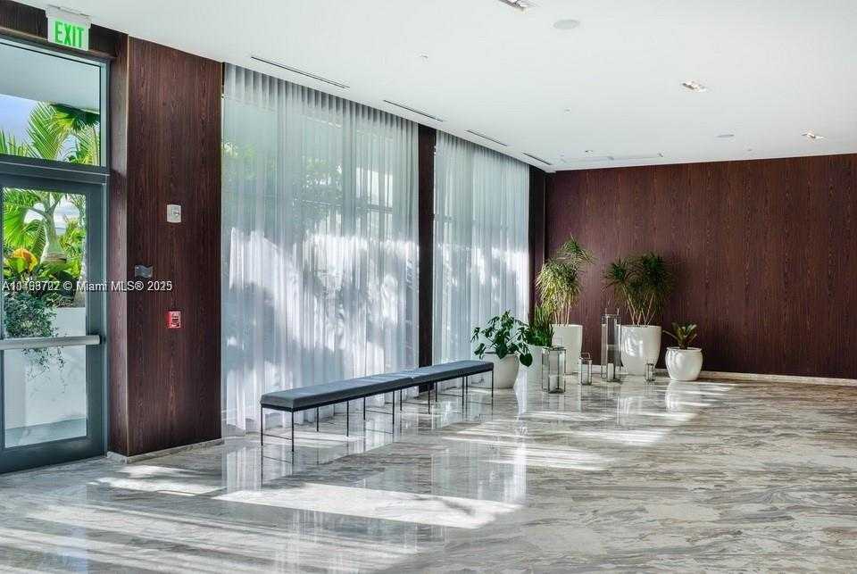 Small Image of 3250 NORTH EAST 188TH ST #UPH01, Aventura Number 29